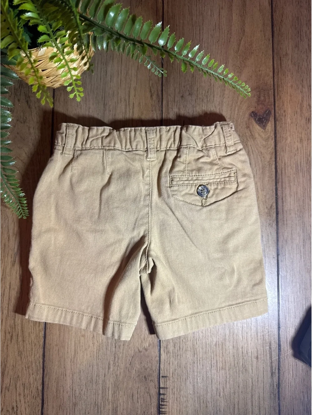 Tommy Hilfiger Boys Khaki Shorts – Size 3T